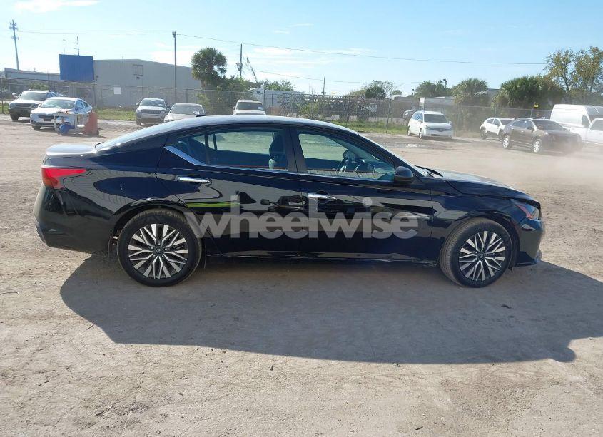 Photo 13 of 2024 Nissan Altima SV FWD (VIN 1N4BL4DV0RN397020)