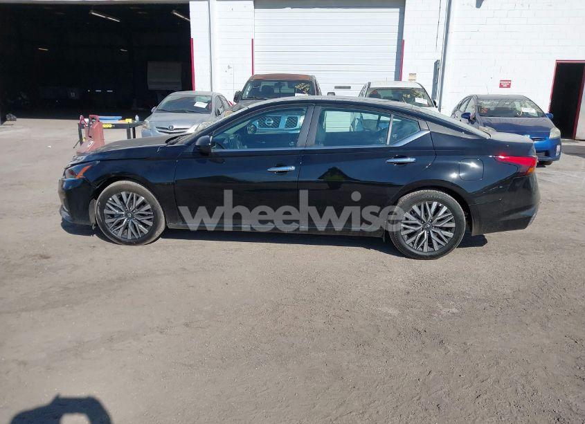 Photo 14 of 2024 Nissan Altima SV FWD (VIN 1N4BL4DV0RN397020)