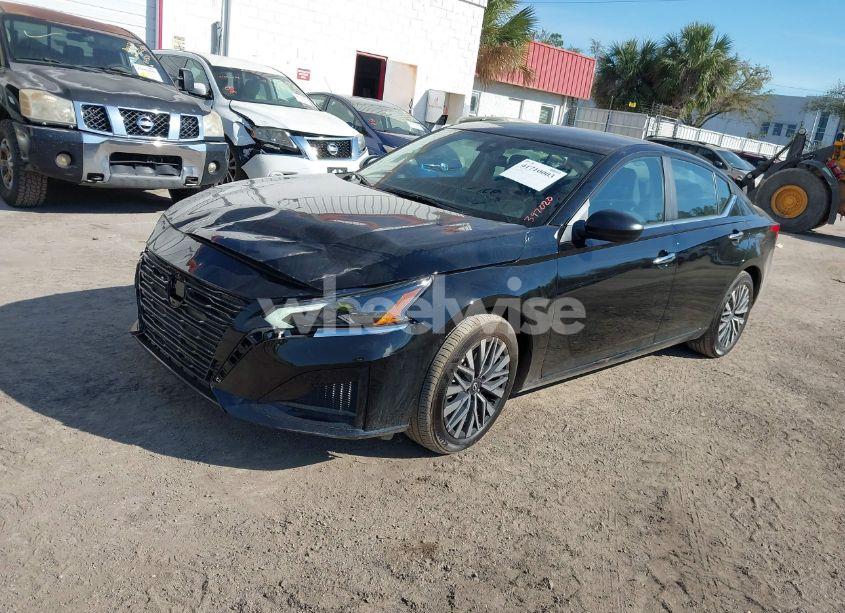 Photo 2 of 2024 Nissan Altima SV FWD (VIN 1N4BL4DV0RN397020)