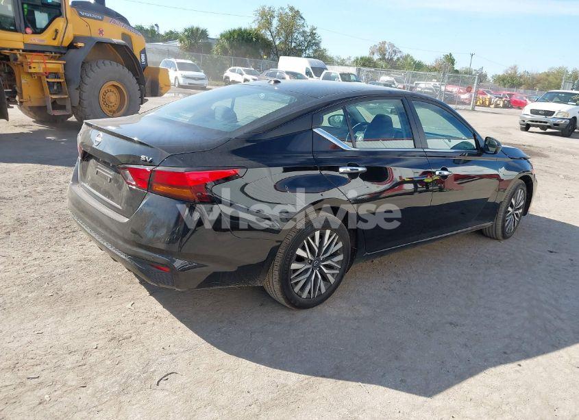 Photo 4 of 2024 Nissan Altima SV FWD (VIN 1N4BL4DV0RN397020)