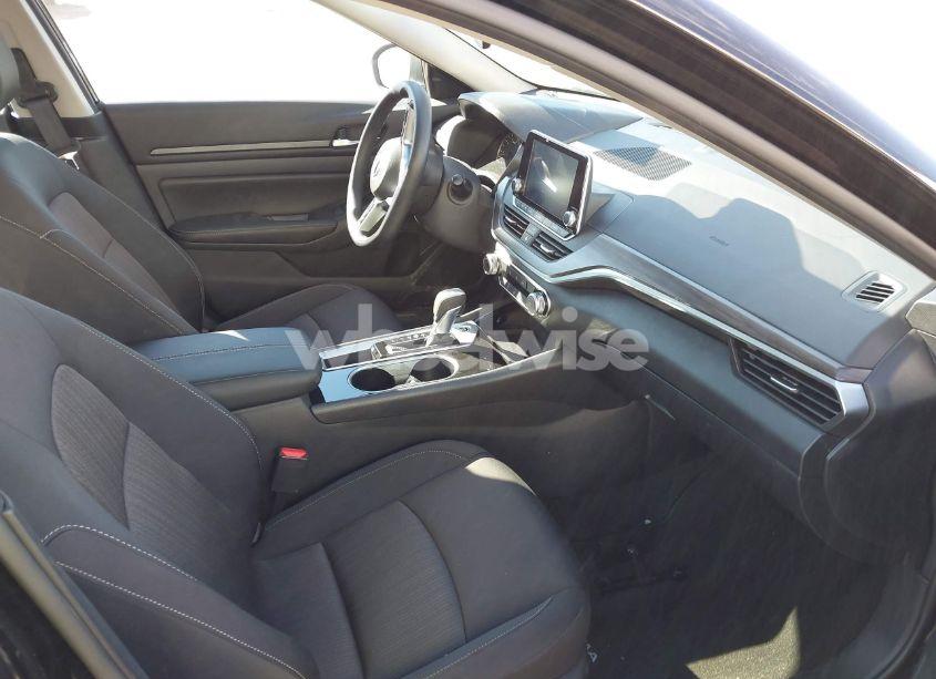 Photo 5 of 2024 Nissan Altima SV FWD (VIN 1N4BL4DV0RN397020)