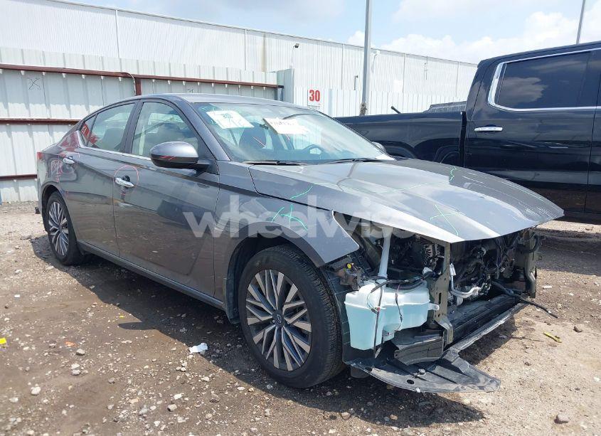 2024 Nissan Altima SV FWD (VIN 1N4BL4DV0RN400448) main photo