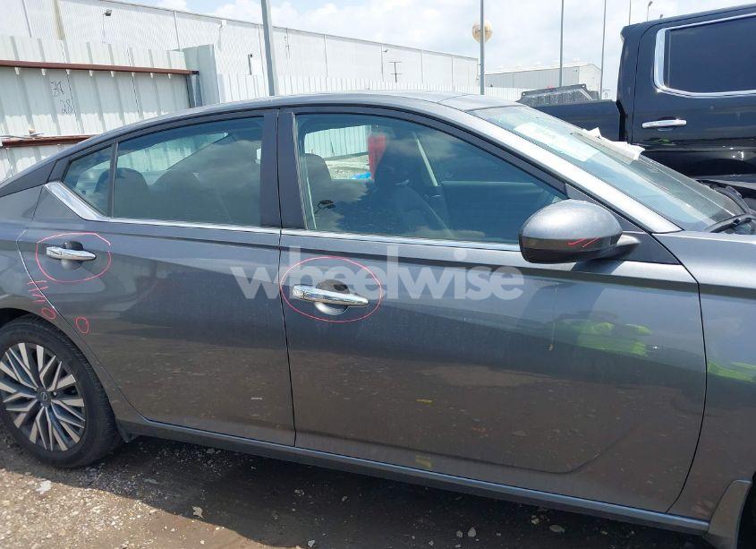 Photo 14 of 2024 Nissan Altima SV FWD (VIN 1N4BL4DV0RN400448)