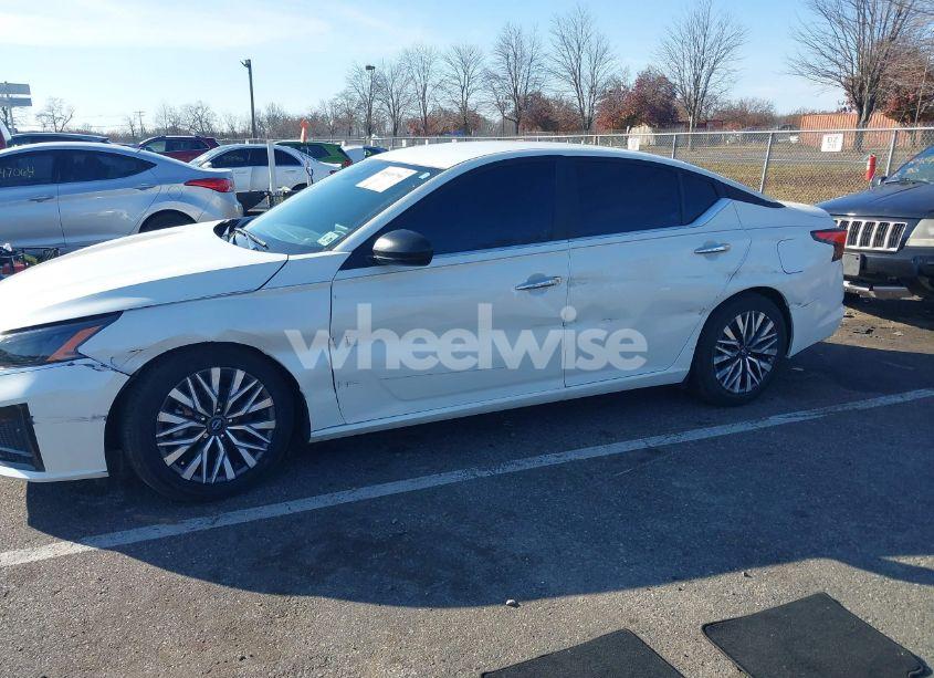 Photo 12 of 2024 Nissan Altima SV FWD (VIN 1N4BL4DV0RN405987)