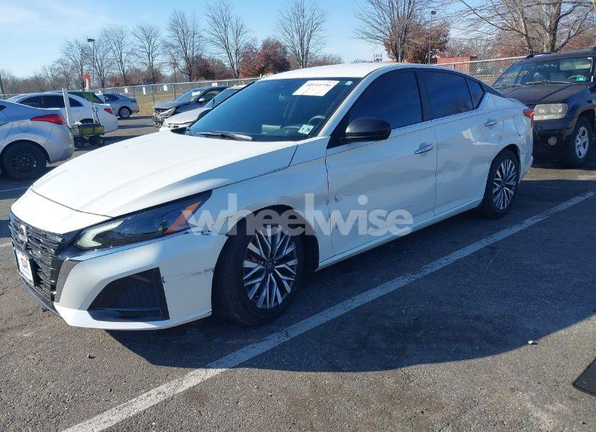 Photo 6 of 2024 Nissan Altima SV FWD (VIN 1N4BL4DV0RN405987)