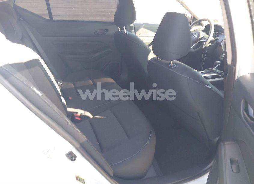 Photo 8 of 2024 Nissan Altima SV FWD (VIN 1N4BL4DV0RN405987)