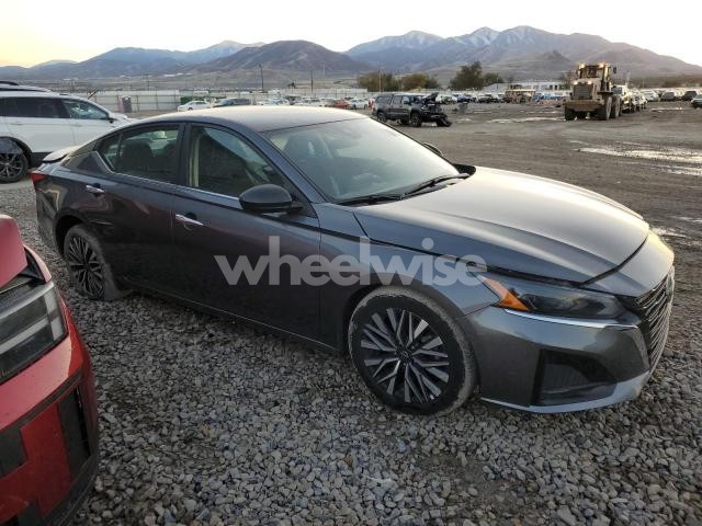 2024 NISSAN ALTIMA SV