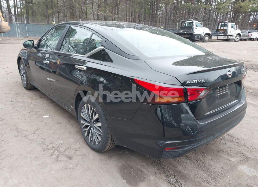 Photo 3 of 2025 Nissan Altima SV FWD (VIN 1N4BL4DV0SN302672)