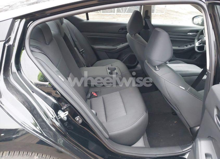 Photo 8 of 2025 Nissan Altima SV FWD (VIN 1N4BL4DV0SN302672)