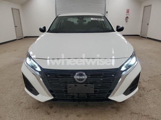 2025 NISSAN ALTIMA SV