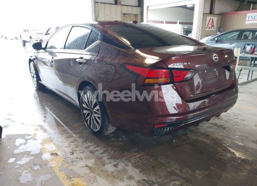 Photo 3 of 2025 Nissan Altima SV FWD (VIN 1N4BL4DV0SN310500)