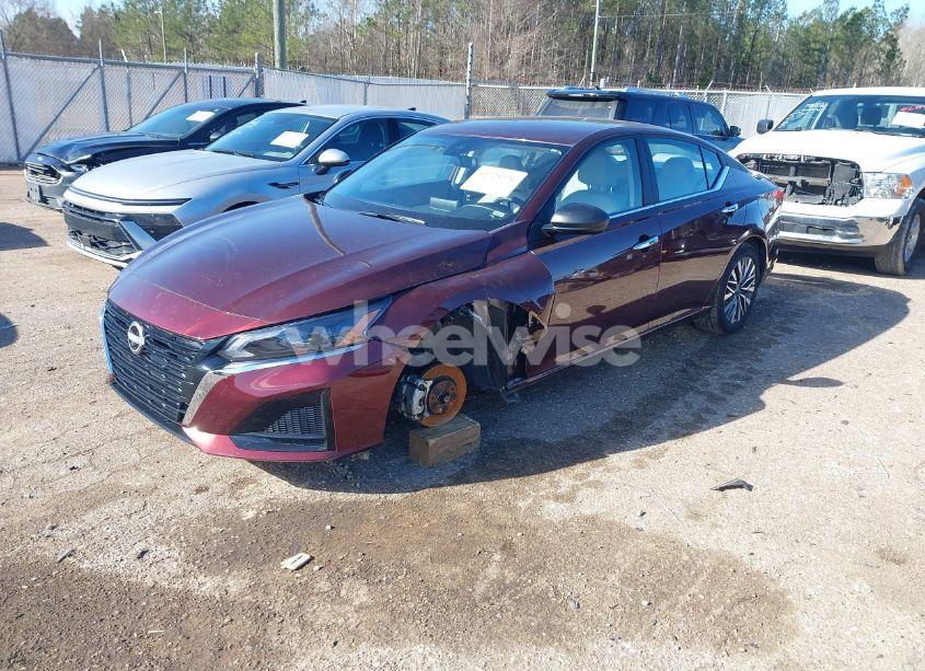 Photo 2 of 2025 Nissan Altima SV FWD (VIN 1N4BL4DV0SN311355)