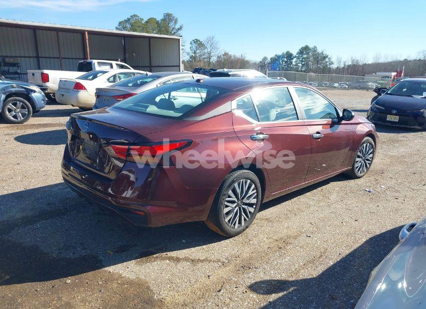 Photo 4 of 2025 Nissan Altima SV FWD (VIN 1N4BL4DV0SN311355)