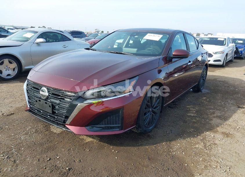 Photo 2 of 2025 Nissan Altima SV FWD (VIN 1N4BL4DV0SN312697)