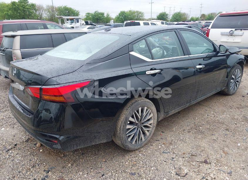 Photo 4 of 2025 Nissan Altima SV FWD (VIN 1N4BL4DV0SN316622)