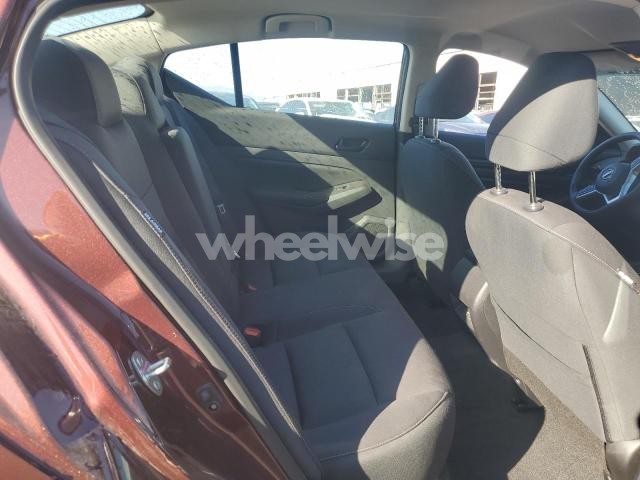 2025 NISSAN ALTIMA SV