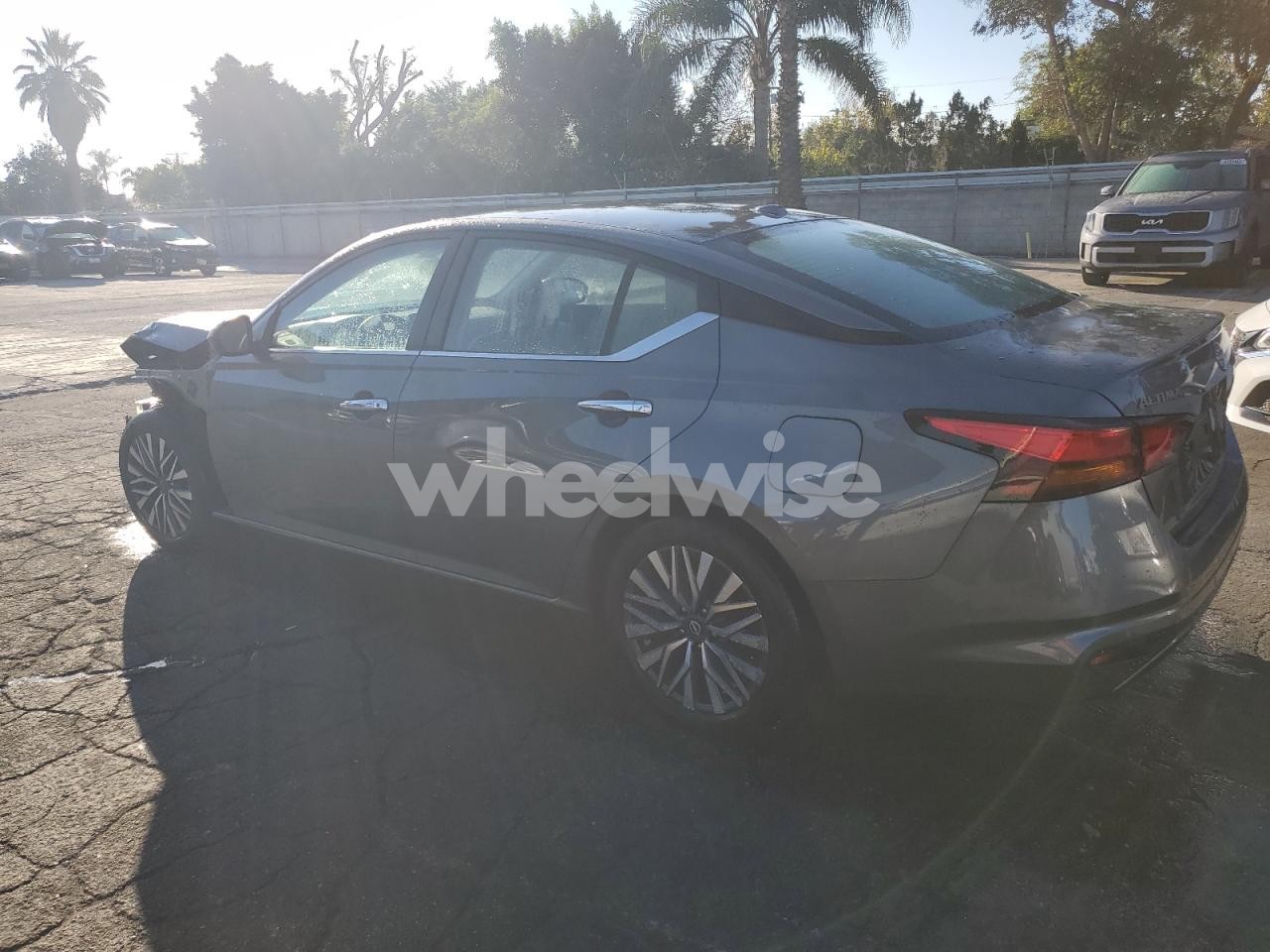 Photo 2 of 2025 NISSAN ALTIMA SV (VIN 1N4BL4DV0SN348597)