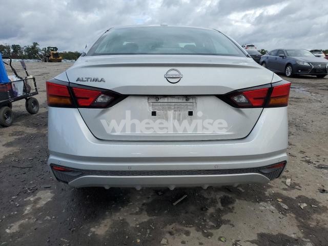 2025 NISSAN ALTIMA SV