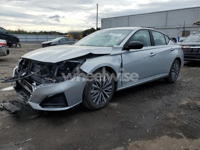 2025 NISSAN ALTIMA SV