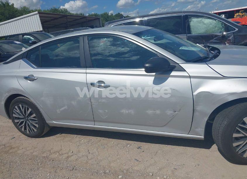 Photo 12 of 2025 Nissan Altima SV FWD (VIN 1N4BL4DV0SN366128)