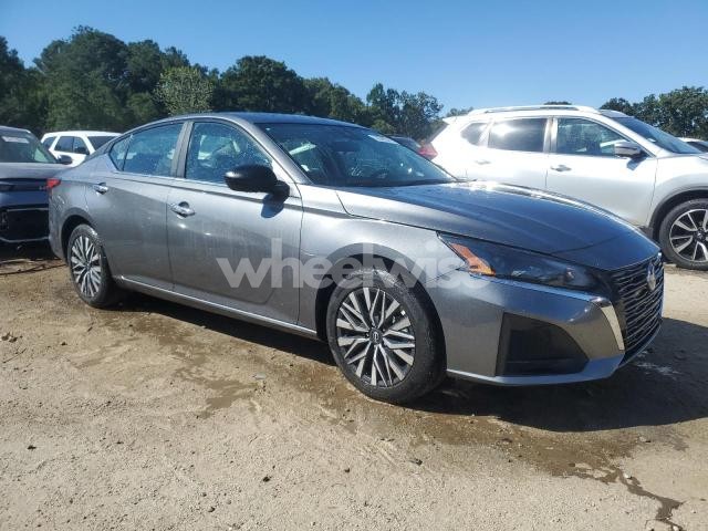 2025 NISSAN ALTIMA SV - Photo 1