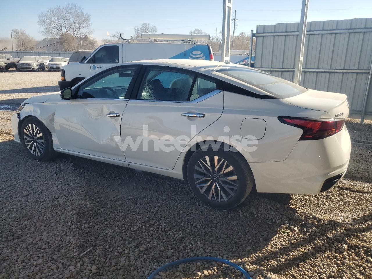 Photo 2 of 2025 NISSAN ALTIMA SV (VIN 1N4BL4DV0SN401234)