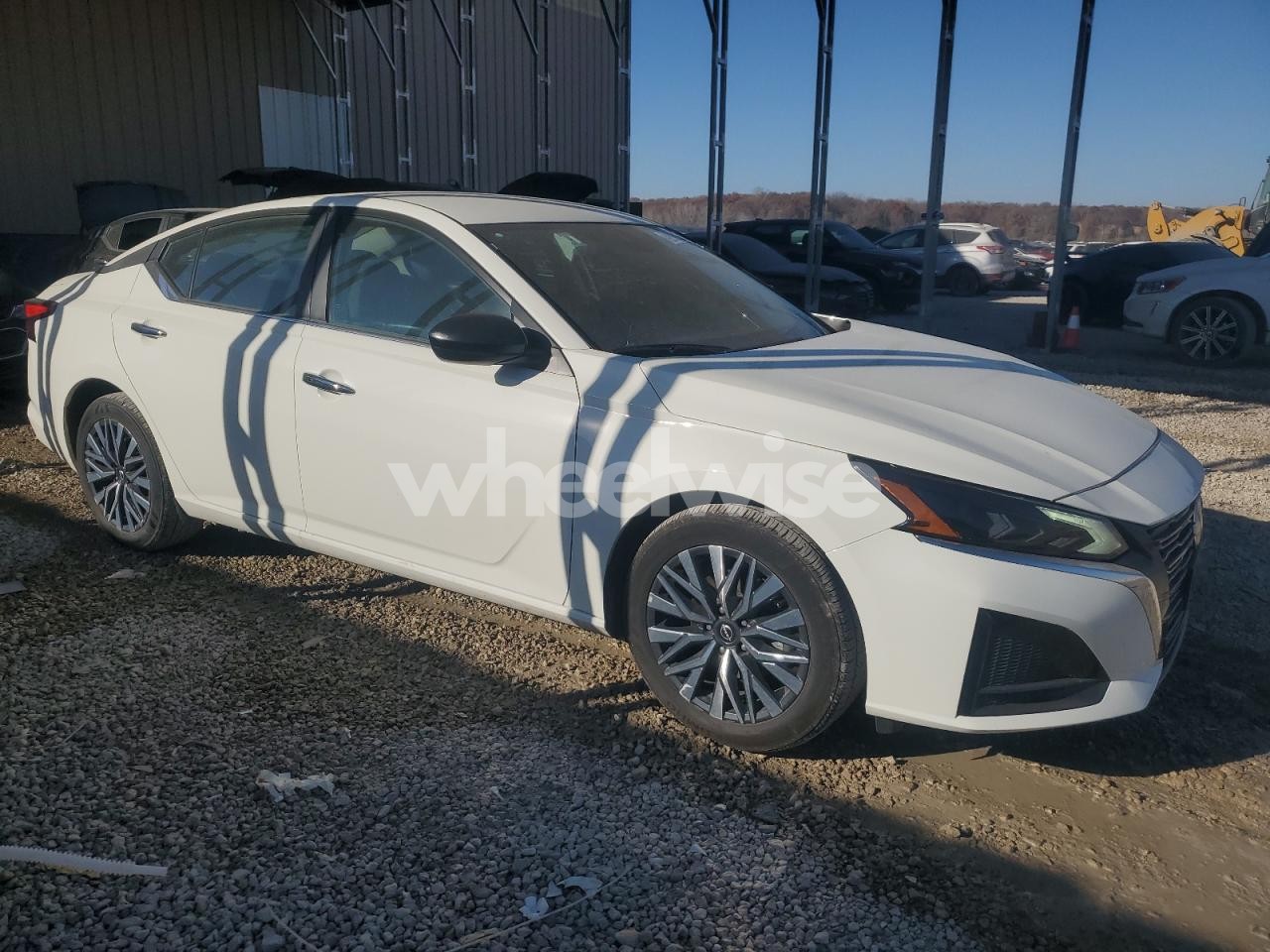 Photo 4 of 2025 NISSAN ALTIMA SV (VIN 1N4BL4DV0SN401234)