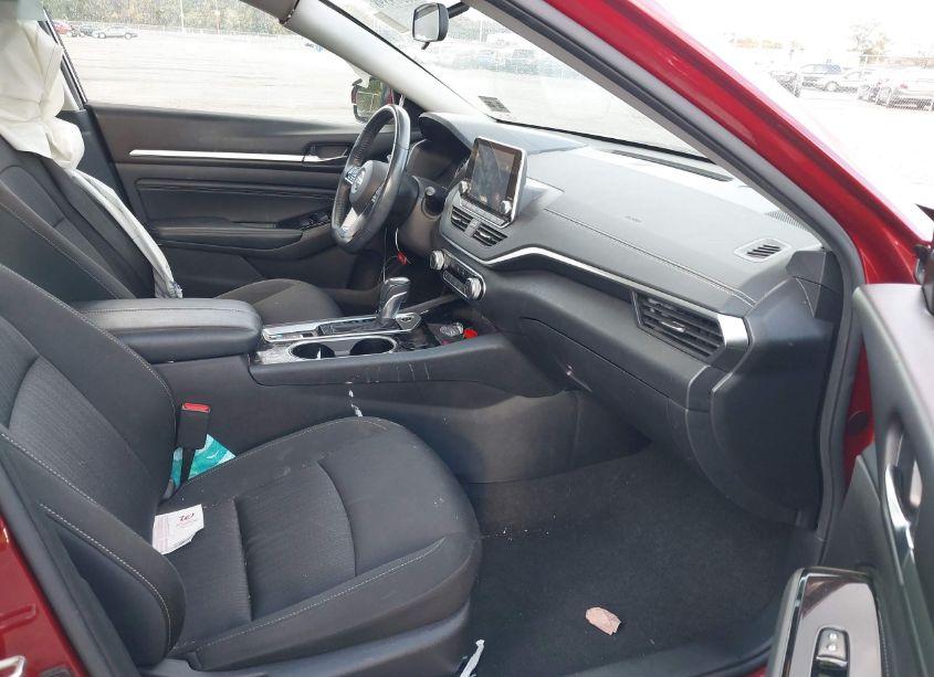 Photo 5 of 2021 Nissan Altima SV FWD (VIN 1N4BL4DV1MN310203)