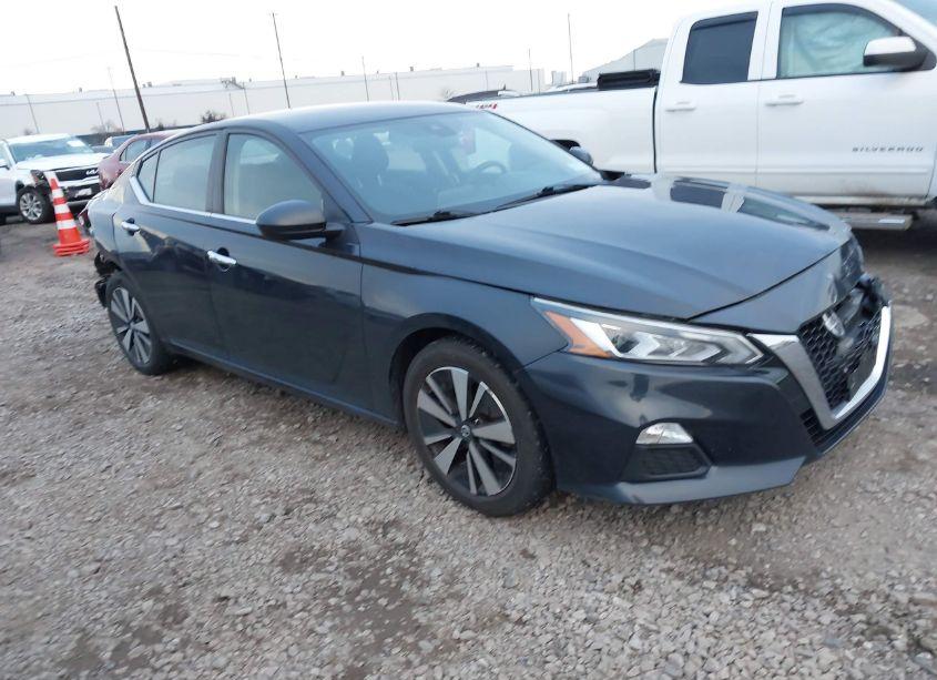 2021 Nissan Altima SV FWD (VIN 1N4BL4DV1MN326708) main photo