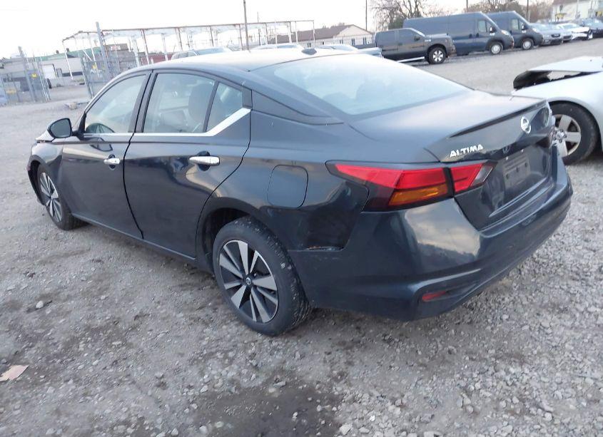 Photo 3 of 2021 Nissan Altima SV FWD (VIN 1N4BL4DV1MN326708)