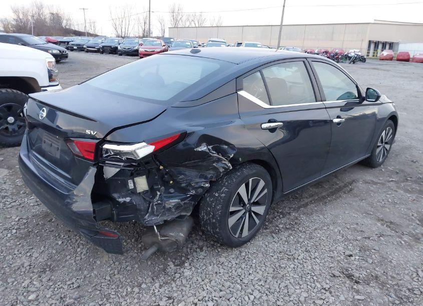 Photo 4 of 2021 Nissan Altima SV FWD (VIN 1N4BL4DV1MN326708)