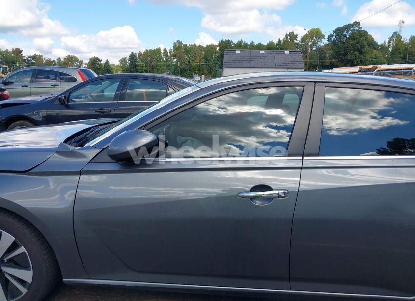 Photo 14 of 2021 Nissan Altima SV FWD (VIN 1N4BL4DV1MN359062)