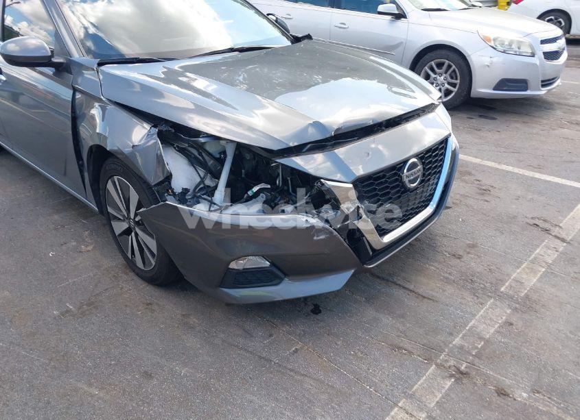 Photo 6 of 2021 Nissan Altima SV FWD (VIN 1N4BL4DV1MN359062)