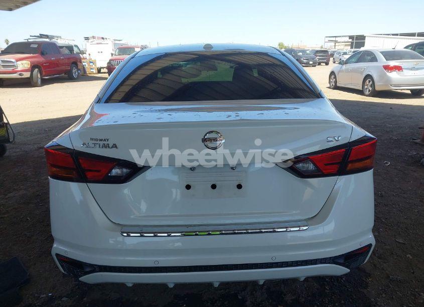 Photo 16 of 2021 Nissan Altima SV FWD (VIN 1N4BL4DV1MN409362)