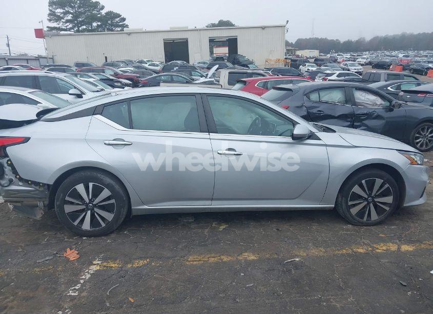 Photo 13 of 2022 Nissan Altima SV FWD (VIN 1N4BL4DV1NN306881)