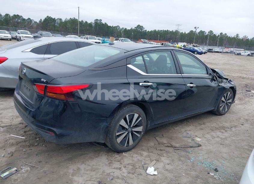 Photo 13 of 2022 Nissan Altima SV FWD (VIN 1N4BL4DV1NN363596)