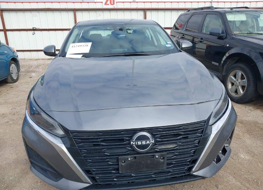 Photo 11 of 2023 Nissan Altima SV FWD (VIN 1N4BL4DV1PN309881)