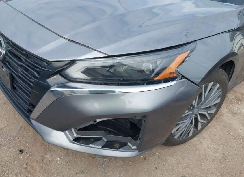 Photo 6 of 2023 Nissan Altima SV FWD (VIN 1N4BL4DV1PN309881)