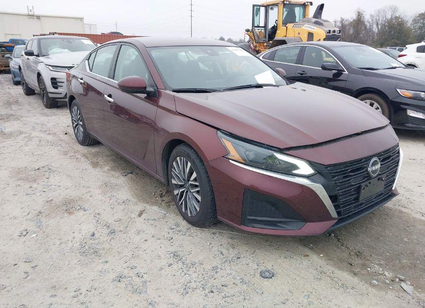 2023 Nissan Altima SV FWD (VIN 1N4BL4DV1PN326759) main photo