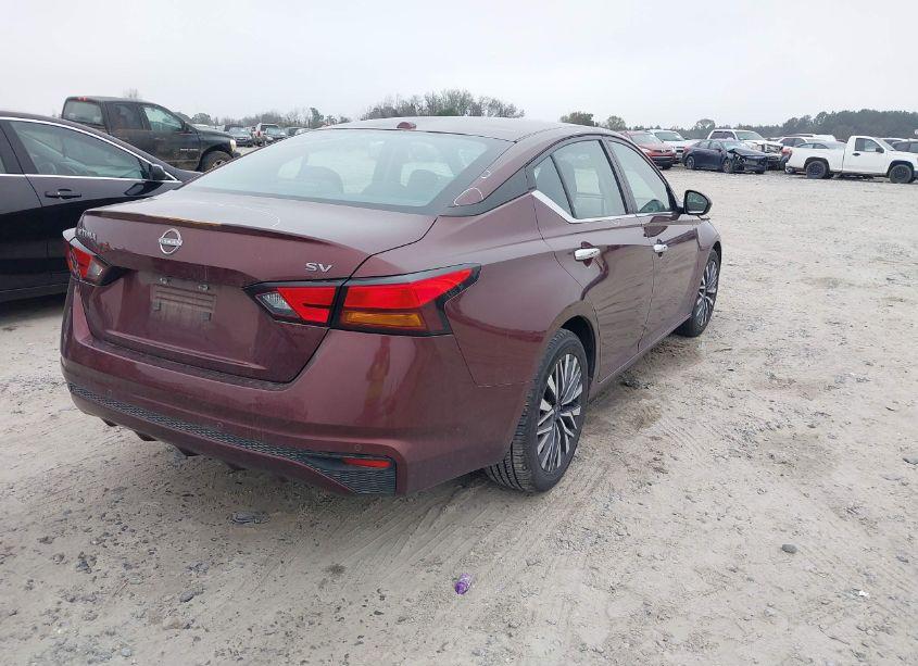 Photo 4 of 2023 Nissan Altima SV FWD (VIN 1N4BL4DV1PN326759)