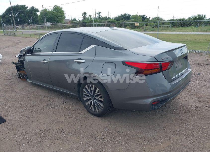 Photo 3 of 2023 Nissan Altima SV FWD (VIN 1N4BL4DV1PN345327)