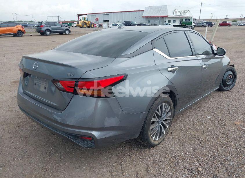 Photo 4 of 2023 Nissan Altima SV FWD (VIN 1N4BL4DV1PN345327)