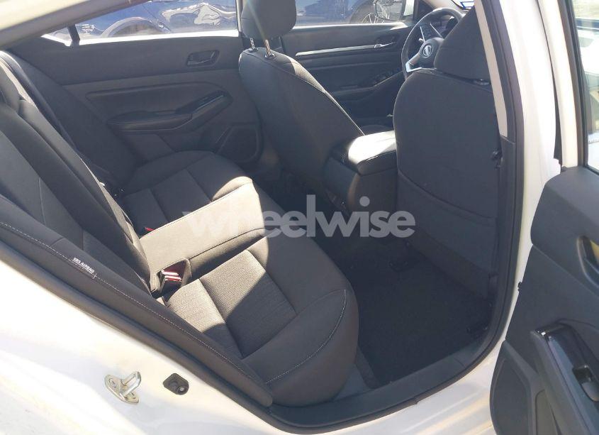 Photo 8 of 2023 Nissan Altima SV FWD (VIN 1N4BL4DV1PN372141)