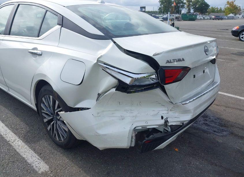 Photo 6 of 2023 Nissan Altima SV FWD (VIN 1N4BL4DV1PN393314)