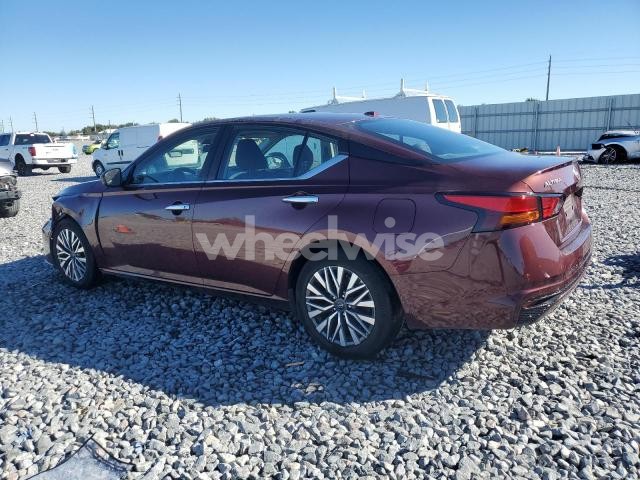 2024 NISSAN ALTIMA SV