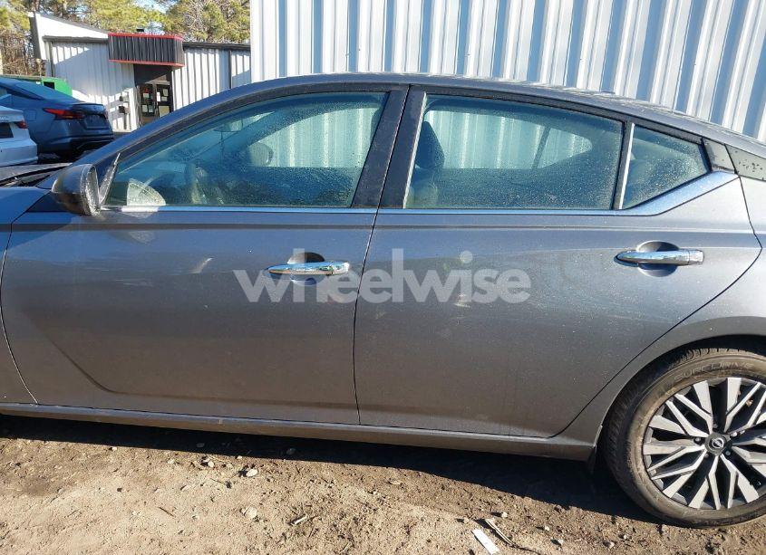 Photo 14 of 2024 Nissan Altima SV FWD (VIN 1N4BL4DV1RN320902)