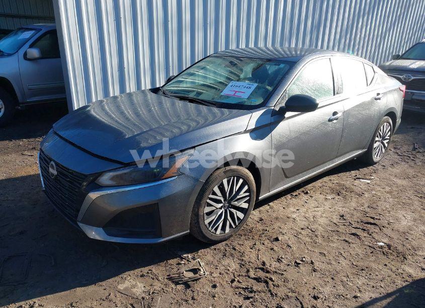 Photo 2 of 2024 Nissan Altima SV FWD (VIN 1N4BL4DV1RN320902)