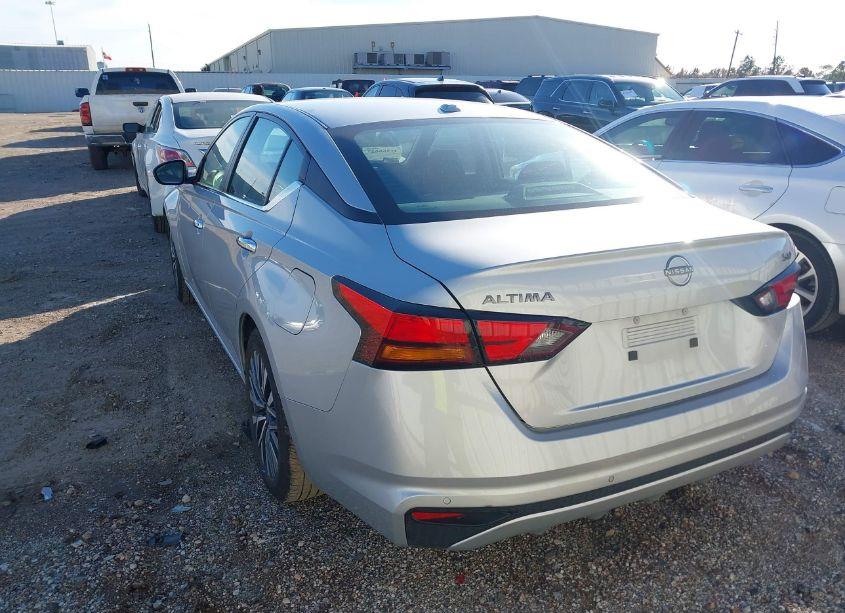 Photo 3 of 2024 Nissan Altima SV FWD (VIN 1N4BL4DV1RN326781)