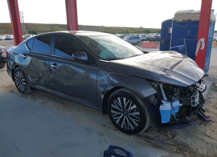 Photo 14 of 2024 Nissan Altima SV FWD (VIN 1N4BL4DV1RN328269)