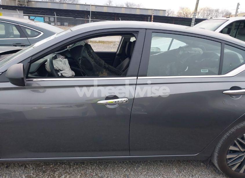 Photo 14 of 2024 Nissan Altima SV FWD (VIN 1N4BL4DV1RN332189)